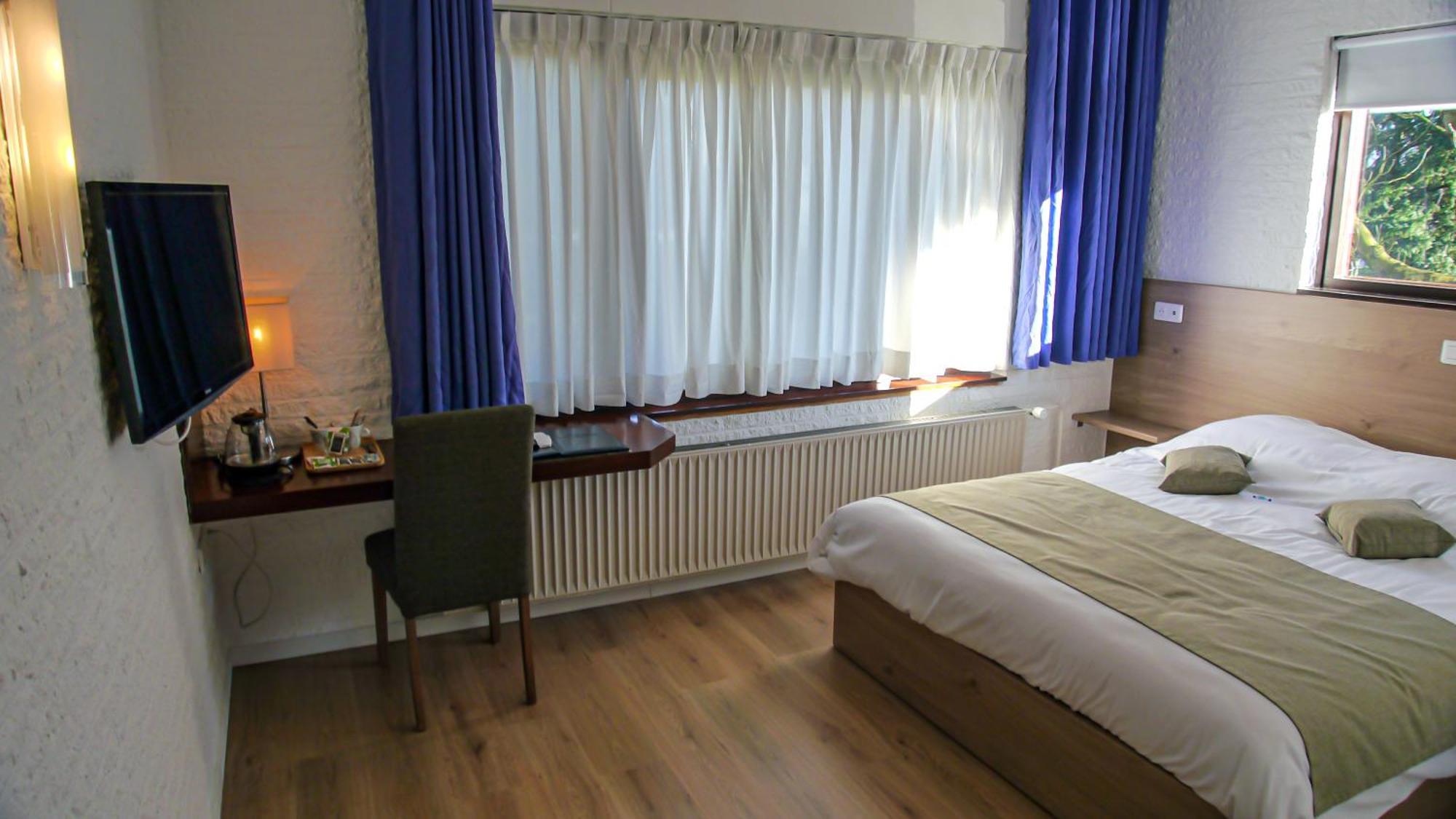 Hotel Дордрехт Экстерьер фото