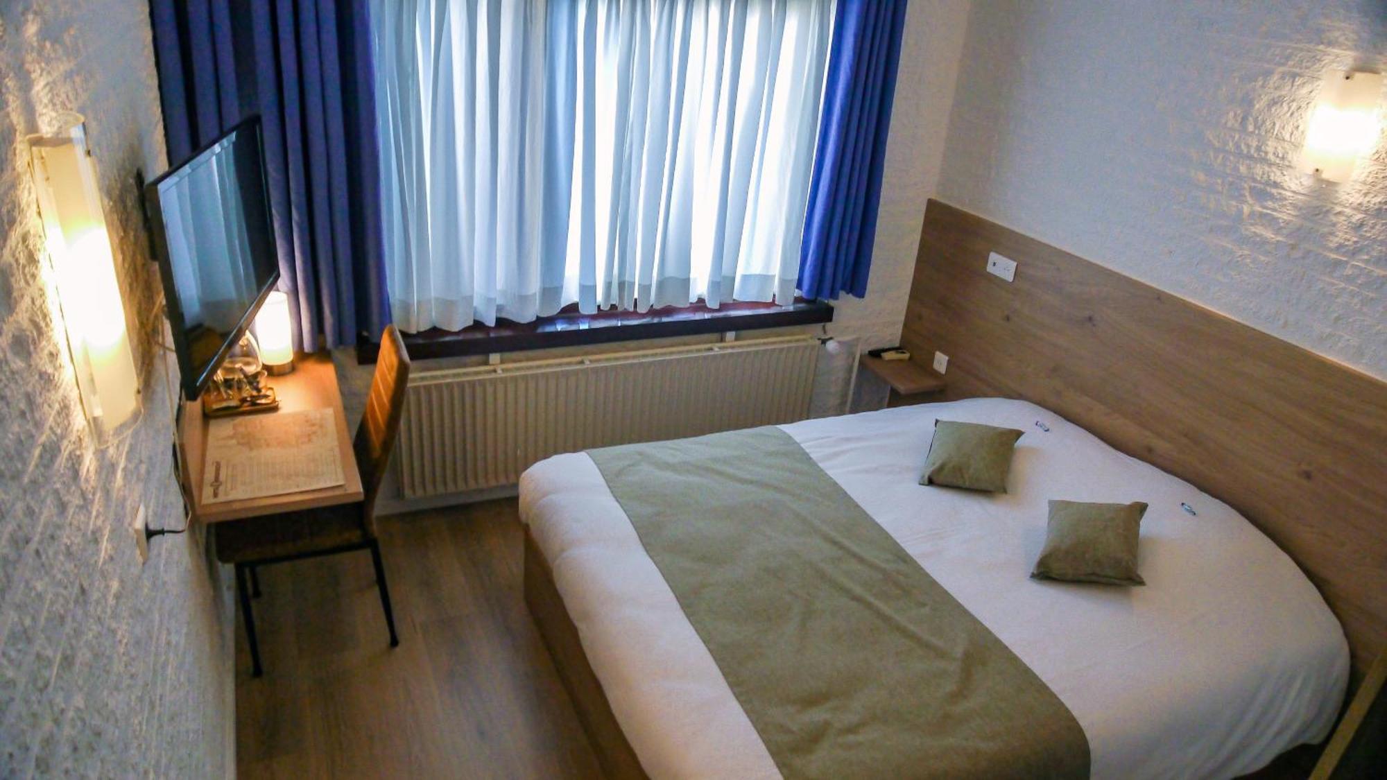 Hotel Дордрехт Экстерьер фото