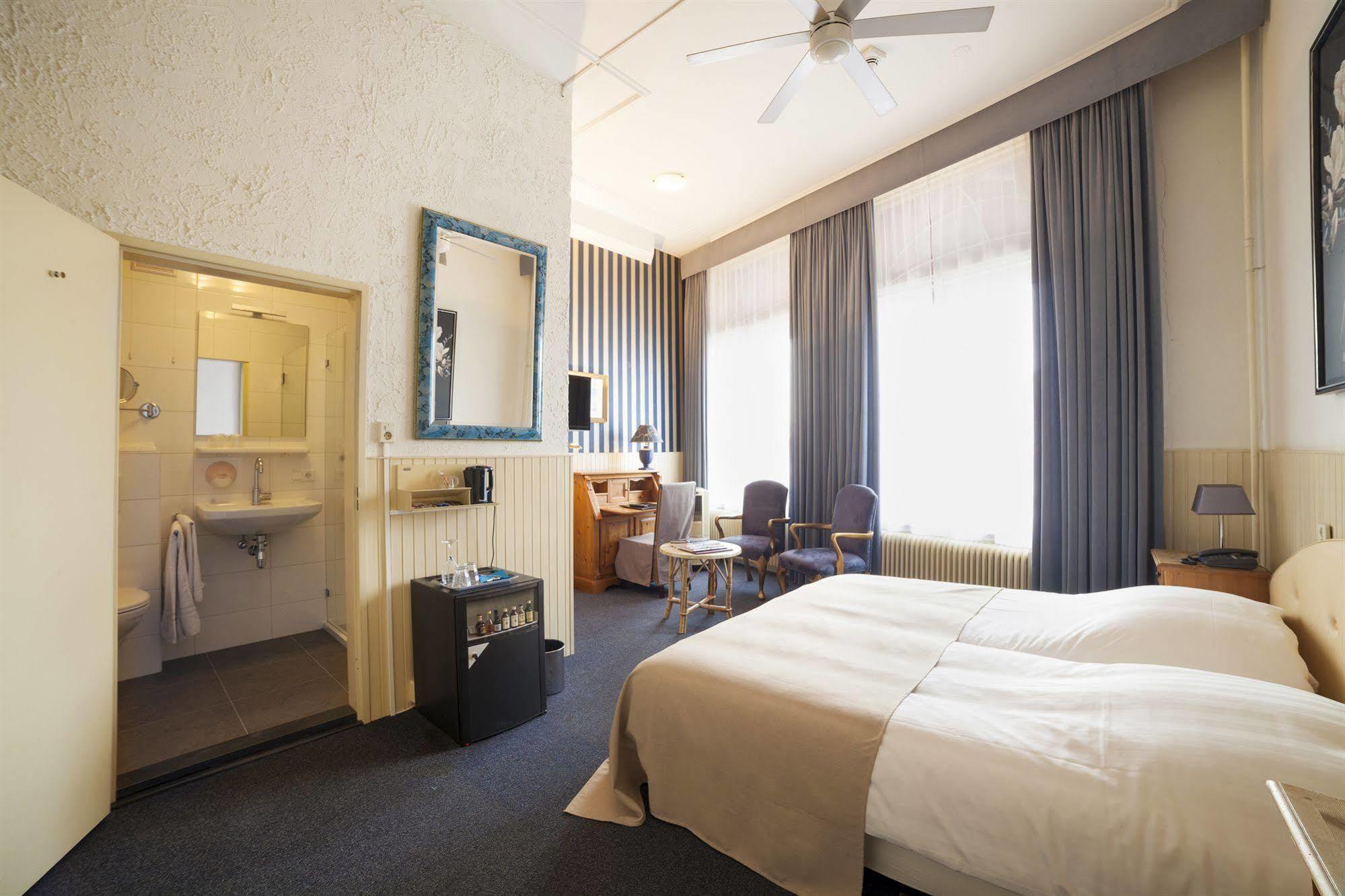 Hotel Дордрехт Экстерьер фото